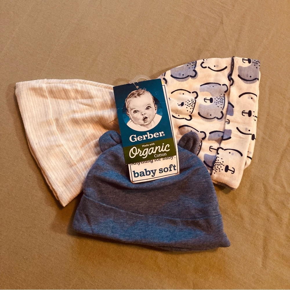 Gerber Baby Soft Organic Cotton Hat and Bib Set - Blue and Cream